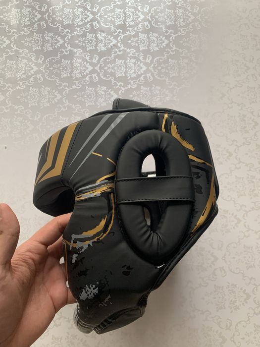 Шлем для единоборств