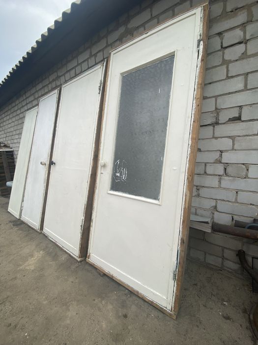 Продам Дверь с коробкой межкомнатные