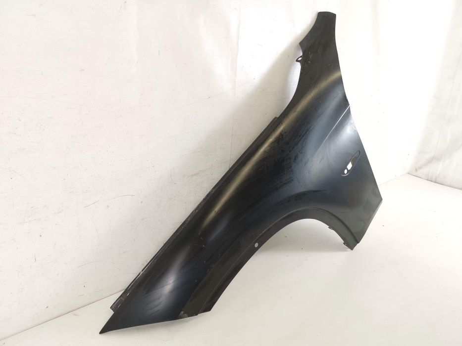 Ляв преден калник БМВ Х1 / BMW X1 E84 [ - ] В добро състояние