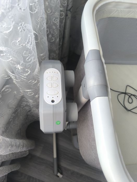 Продам новый качественный манеж