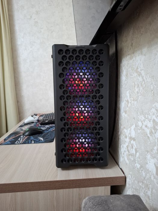 Мощьныи игровои ПК. RTX 4070