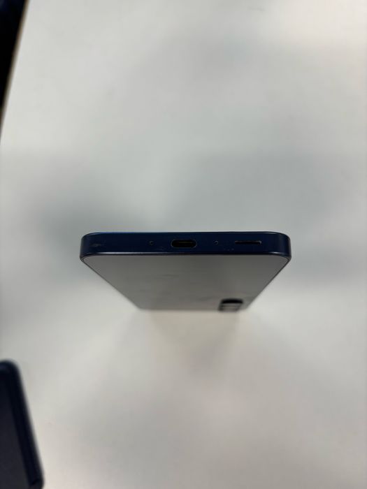samsung A35  в хорошем состония