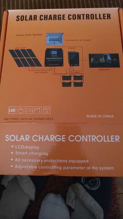 Соларен контролер с алуминиев радиатор и светещ дисплей