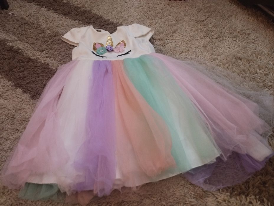 Платье 3000тг радужное