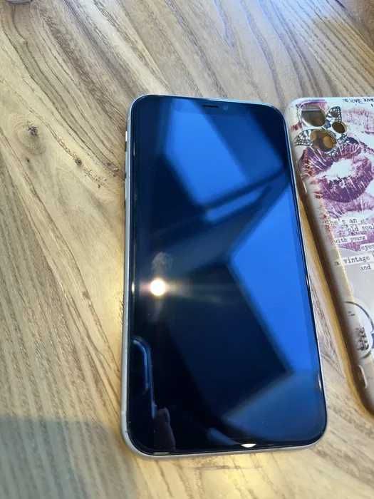 Iphone 11 на 64 гига