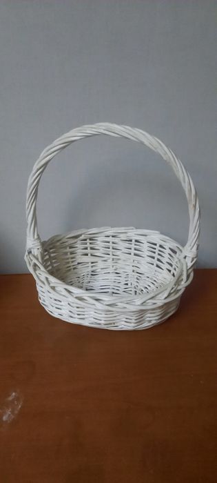 Корзина плетенная