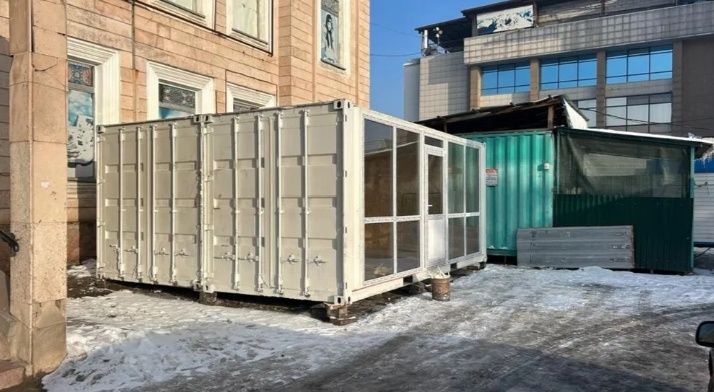 Утепленный контейнер для бутика и шоу-рума