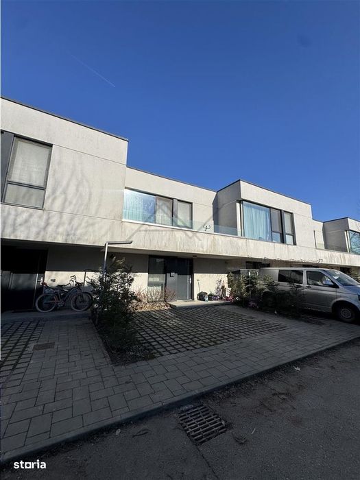 De Inchiriat Vila Cubic 6 | Piscina | Toamnei - Maracineni