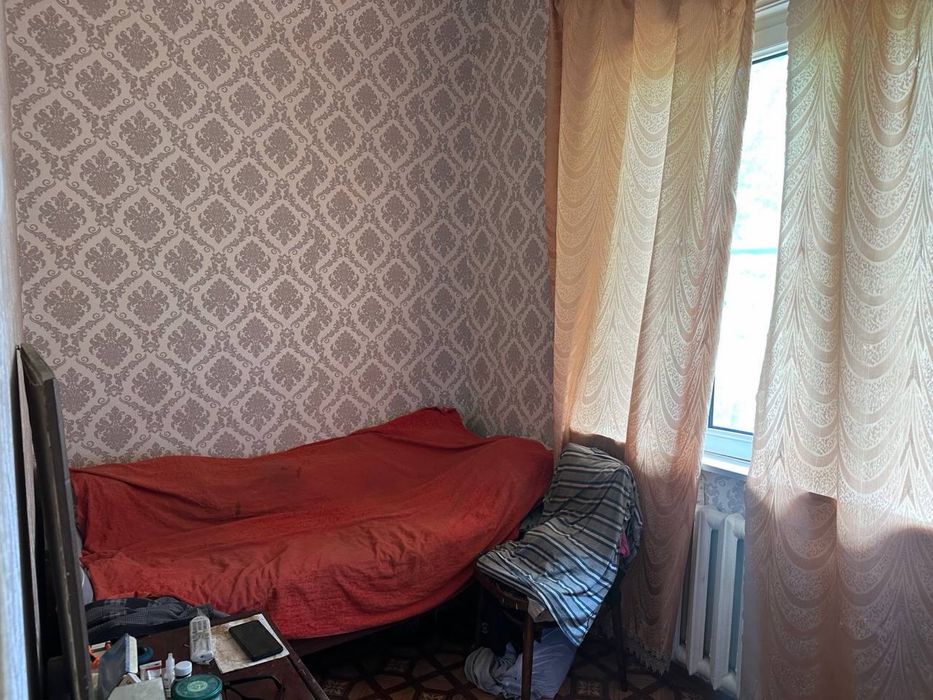 Авиасозар-1.Кадышева.Две в три комнаты.Ипотеки нет.