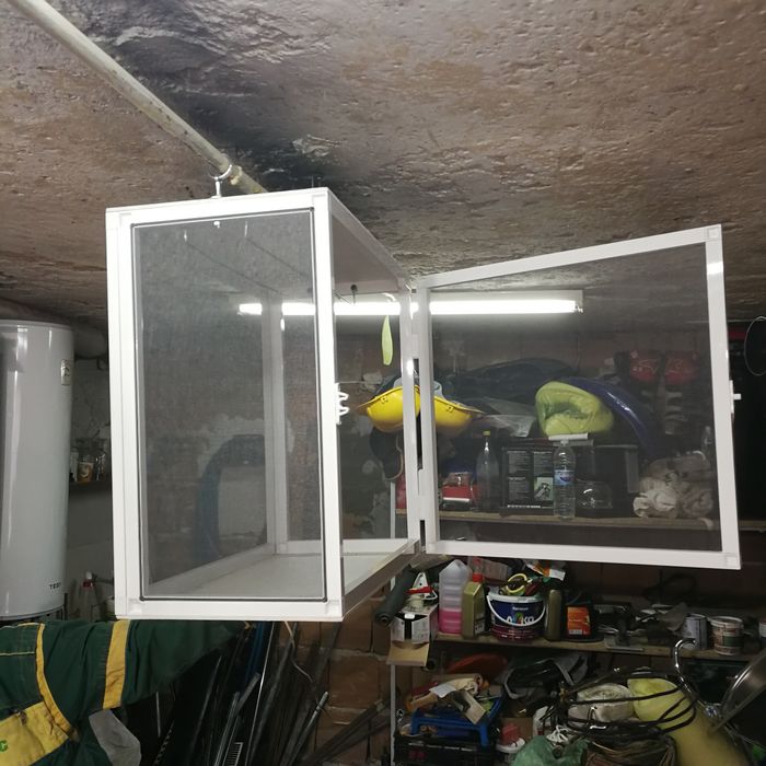 Естествена сушилня за мезета месо и риба