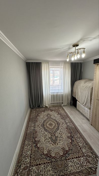 Продам 2х квв. квартиру  Район 11 мкр