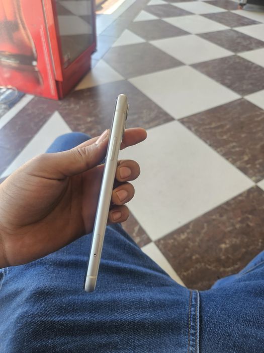 Iphone 11 yaxshi xolatda