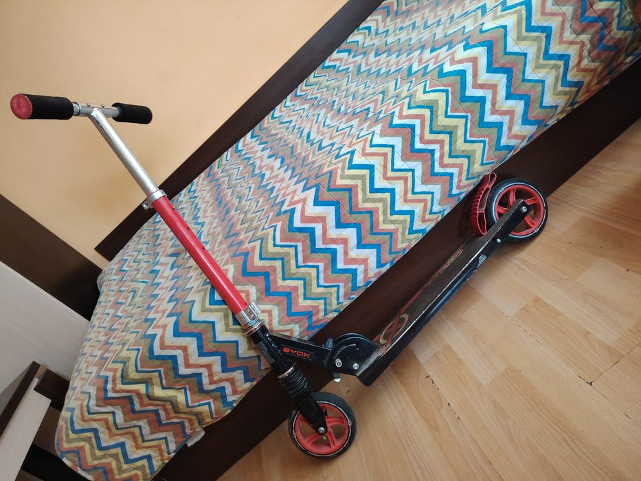 Стандартна тротинетка, без забележки в добро състояние