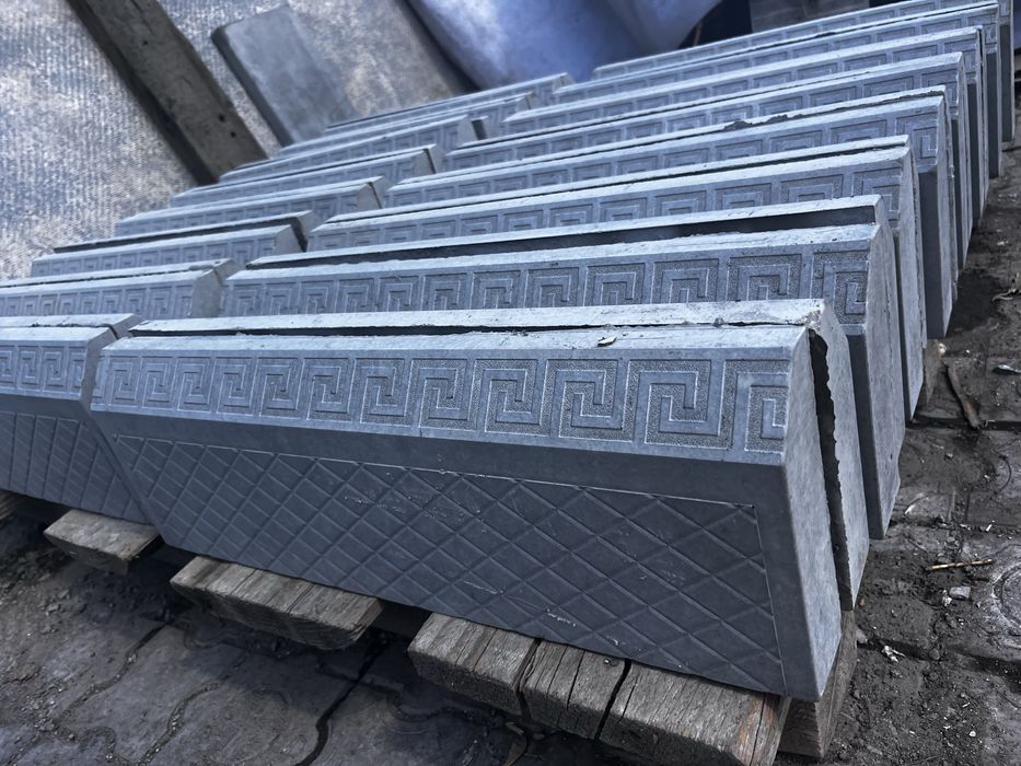 Поребрик водосток