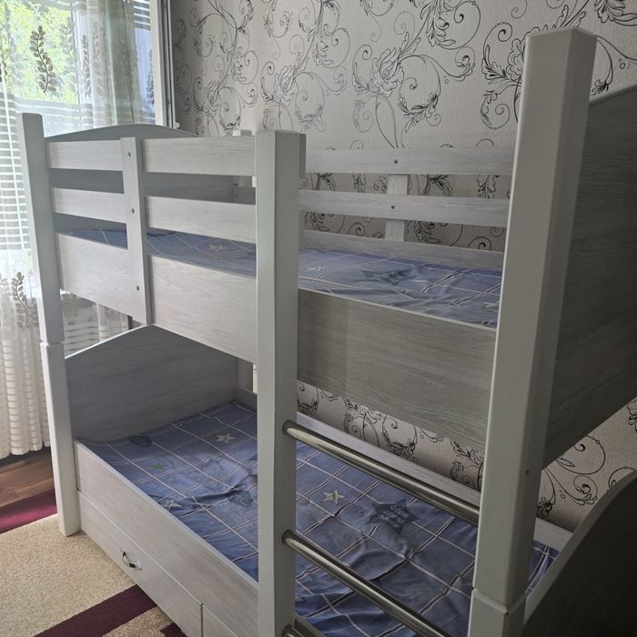Детский двухэтажный кровать