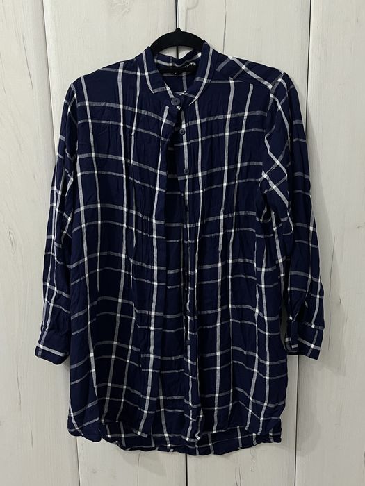 Къси панталонки, дълга риза,тип туника и пола с цепка