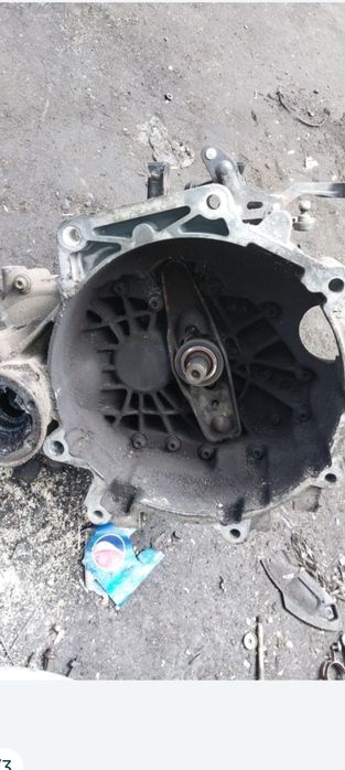 Коробка механическая гольф 5.