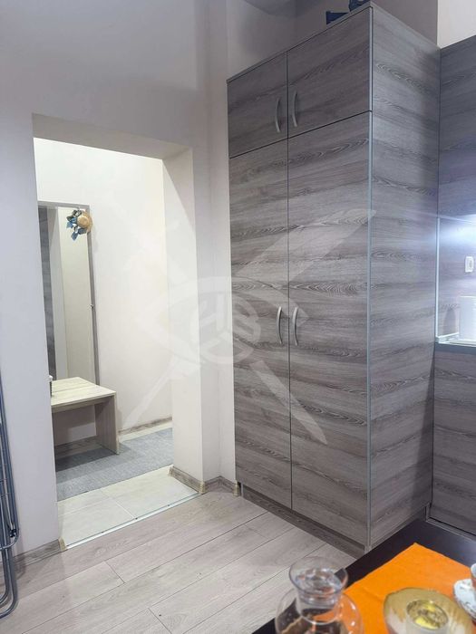 Дава се под наем Едностаен апартамент в Варна, Левски - 26 кв.м за 300 € - Снимка #3