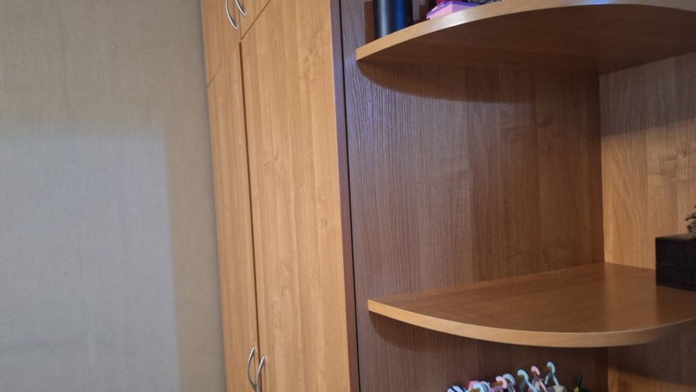 Шкаф, шкаф для одежды