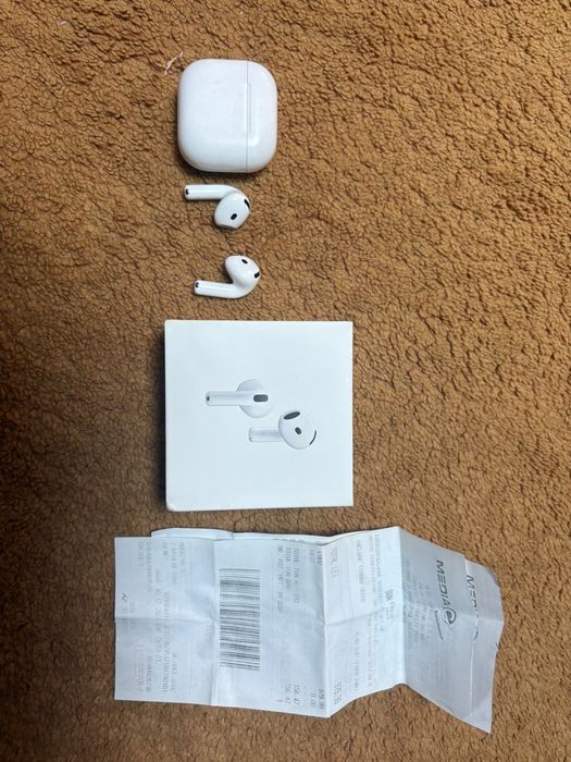 Aipods 4 cu noise cancelling