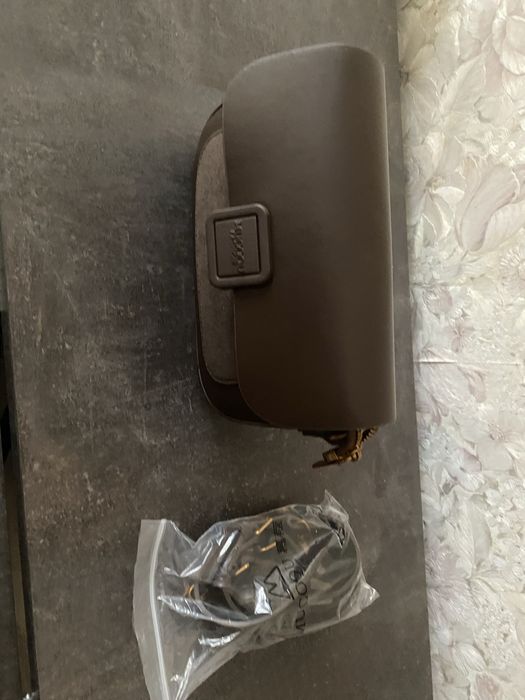 женская кожанная сумочка