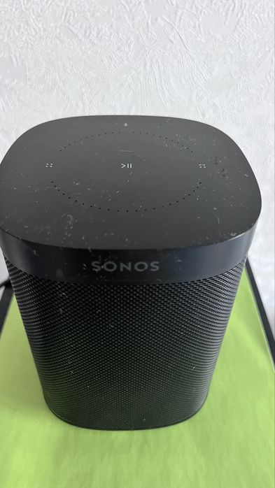 Sonos one , мощная ,умная wi-fi колонка.