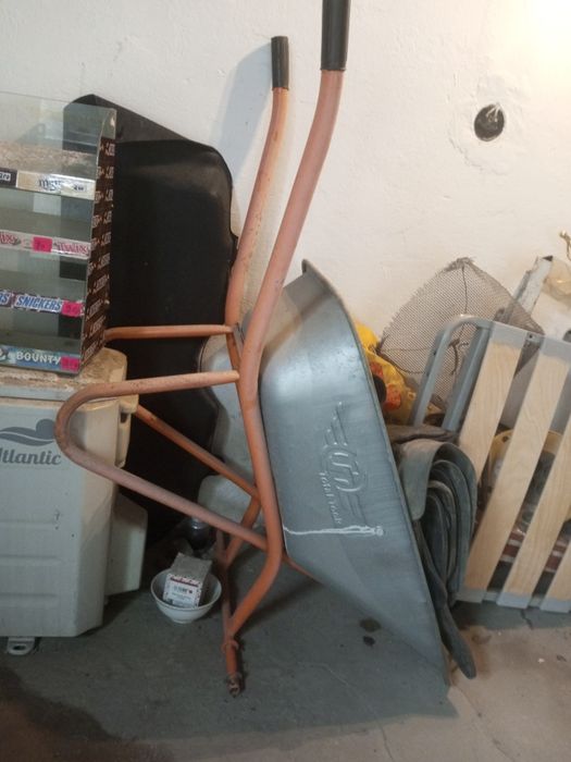 Тележка тачка на 2 колесах