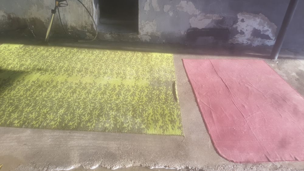 Гиламлар сотилади икколовини 100 000 сумга бераман тоза гиламлар