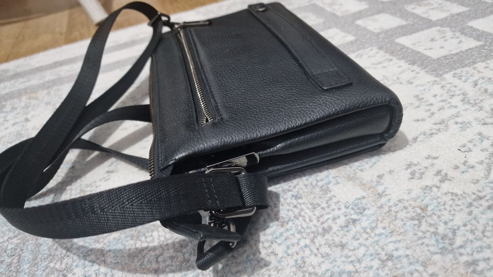 Барсетка кожаны,