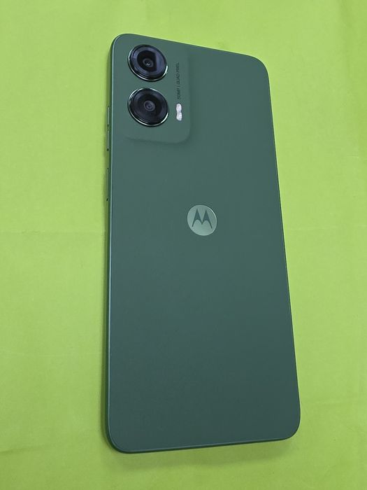 НЕАКТИВИРАН 256GB Motorola g35 5G Yettel Гаранция 2029г. Leaf Green | Зелен