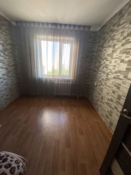 Продам 4-х комнатную квартиру