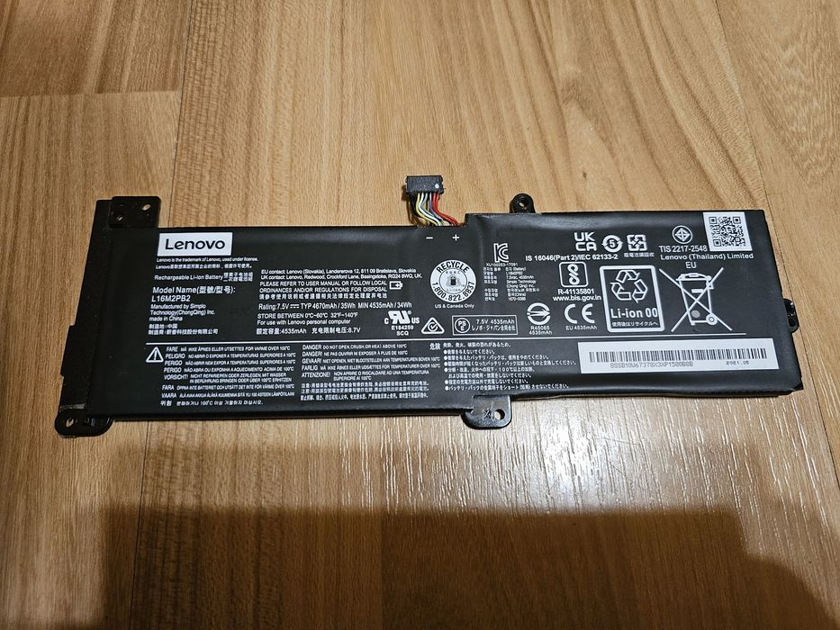 Vând Piese Laptop Lenovo Ideapad 3, 14"