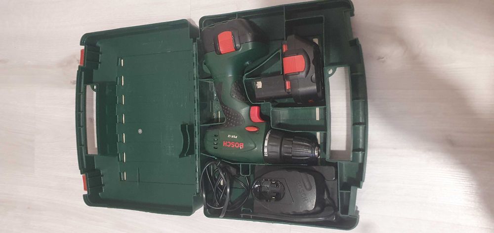 Винтоверт Bosch PSR 12