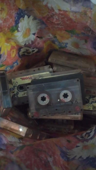 Продам сд диски видеокассеты игры музыка