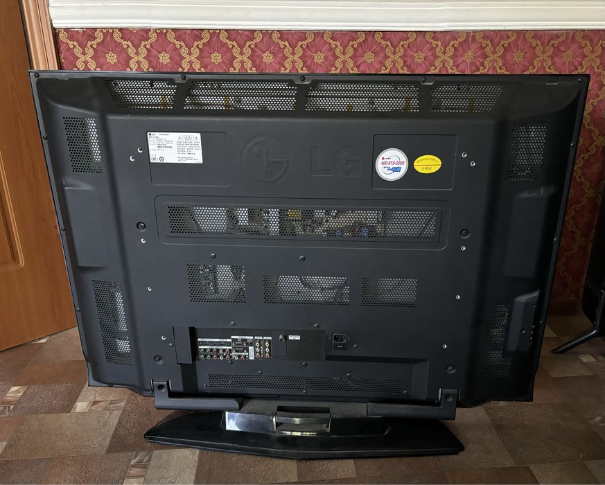 Телевизор LG 42” Plasma - идеальное состояние