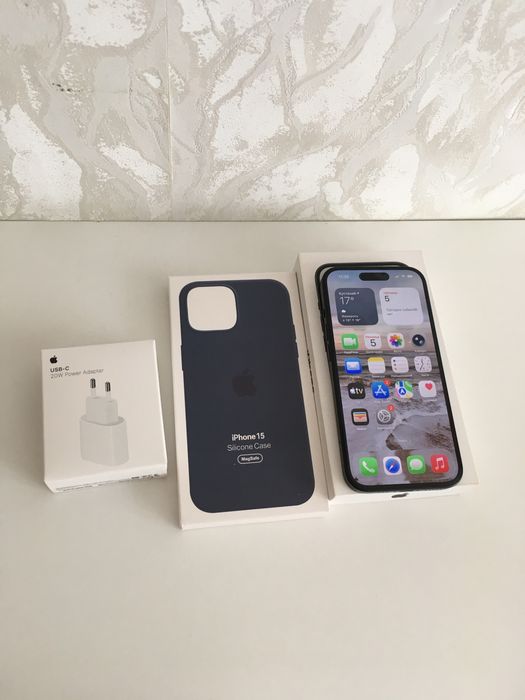 Продам iphone 15 128 gb.