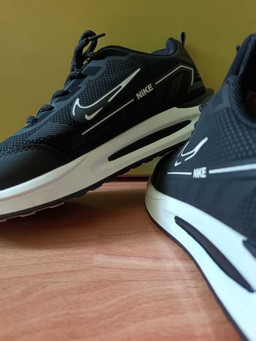 Nike обувки 41 номер 28,5,см