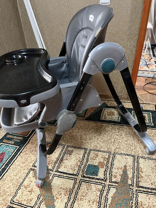 Продам стульчик детский