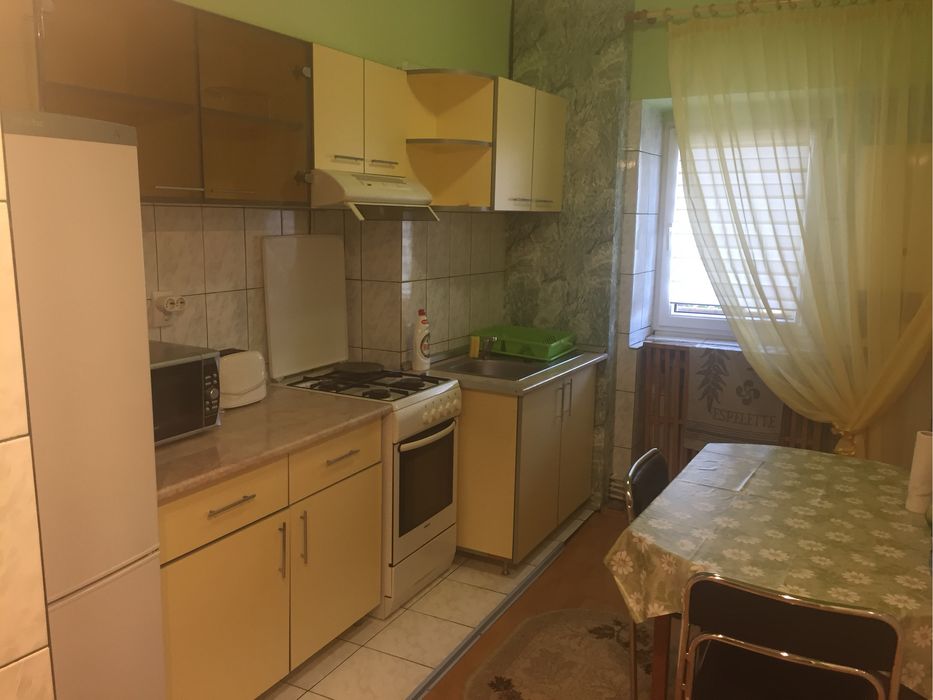 Inchiriez apartament doua camere in marasti