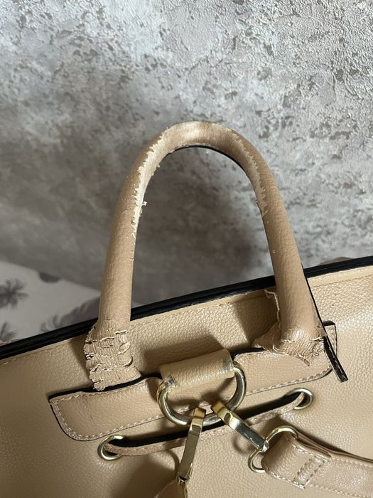 бежевый кожаный рюкзак