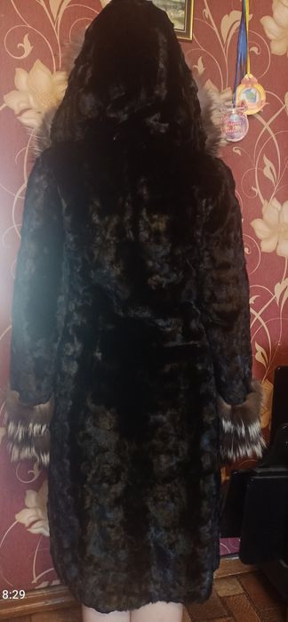 Красивая норковая шуба