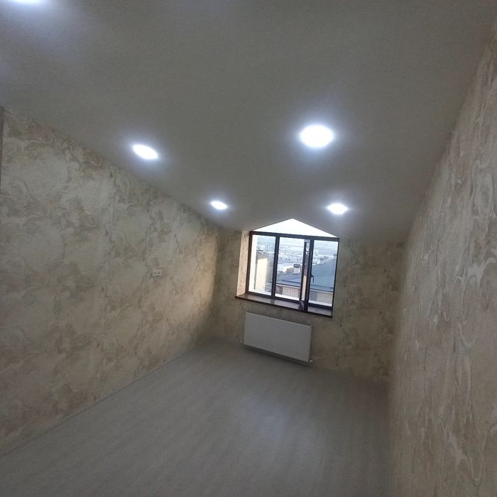 Продаётся квартира с ремонтам.