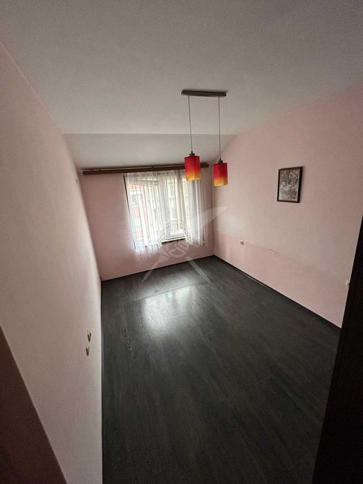 Продава се Тристаен апартамент в Бургас, Лазур - 99 кв.м за 2283 €/кв.м - Снимка #7