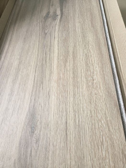 Vând 20 de plăci gresie KAI de 60x120