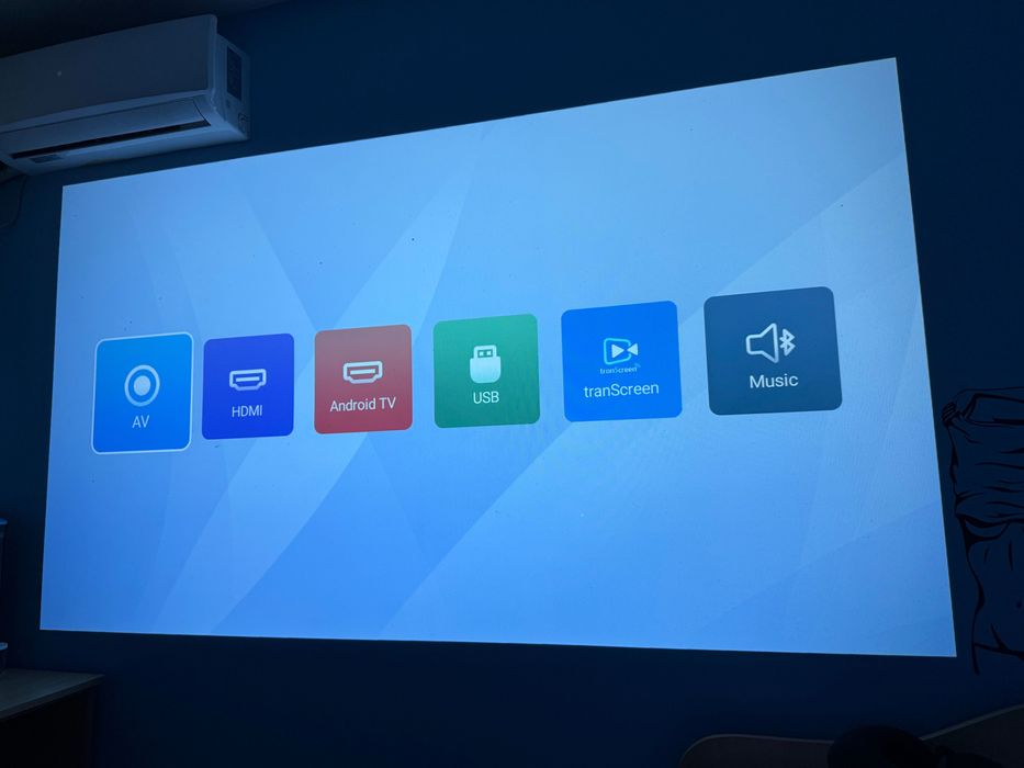 Уникален смарт проектор за домашно кино +  100инча екран с наночастици