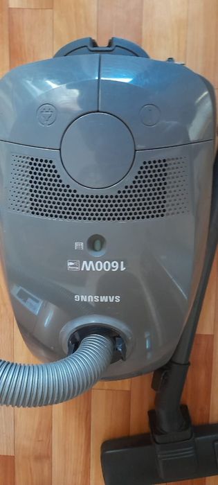 Продам пылесос SAMSUNG  1600 w.