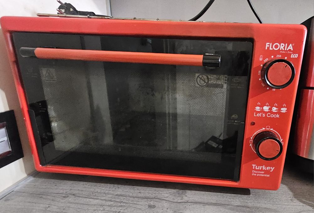 Cuptor electric Floria, Culoare Roșie – Funcțional (Include tavă)