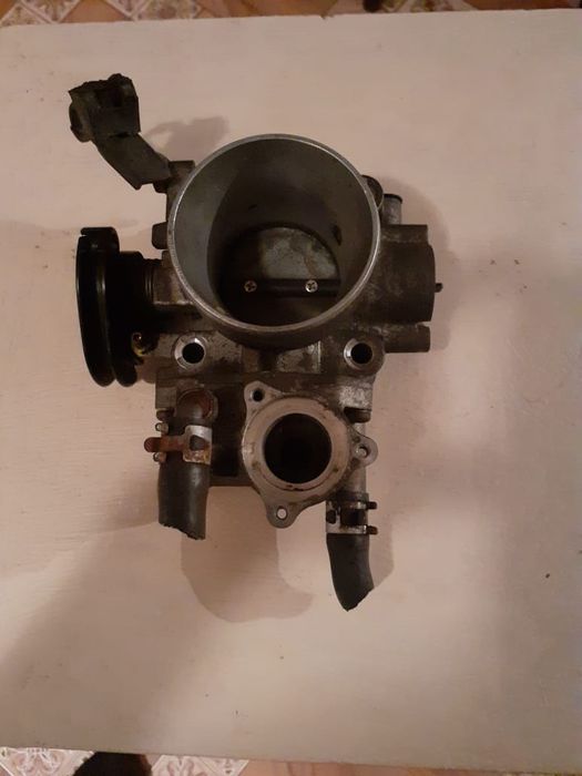 Дроссельная заслонка