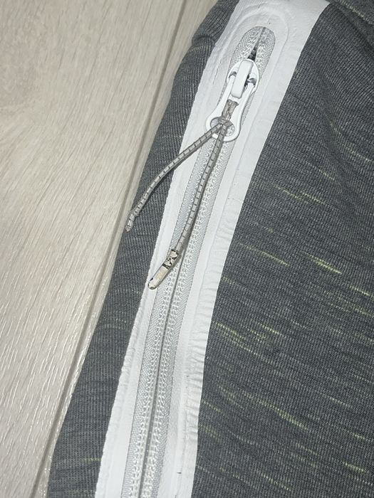 Nike tech fleece 2013