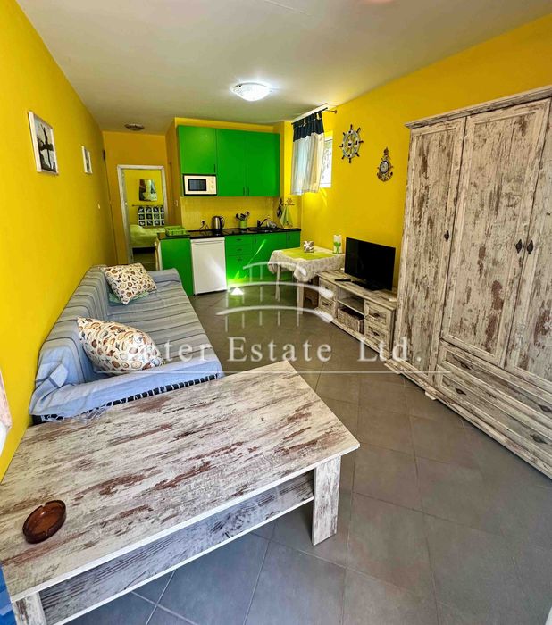 Продава се двустаен апартамент в Ново Поморие